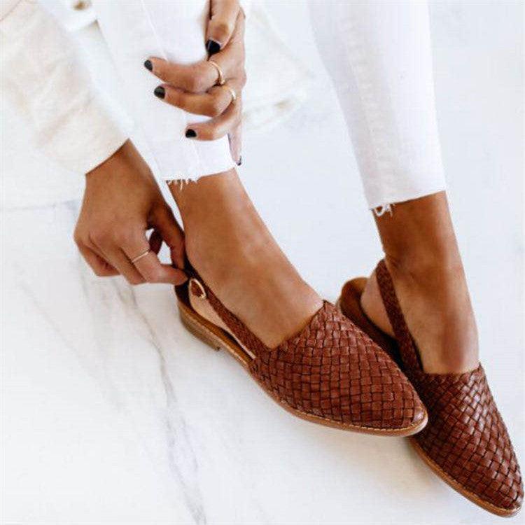 Women's Closed Toe Flat Sandals | Slingback