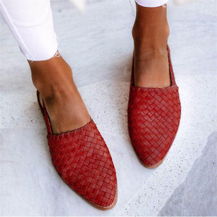 Women's Closed Toe Flat Sandals | Slingback
