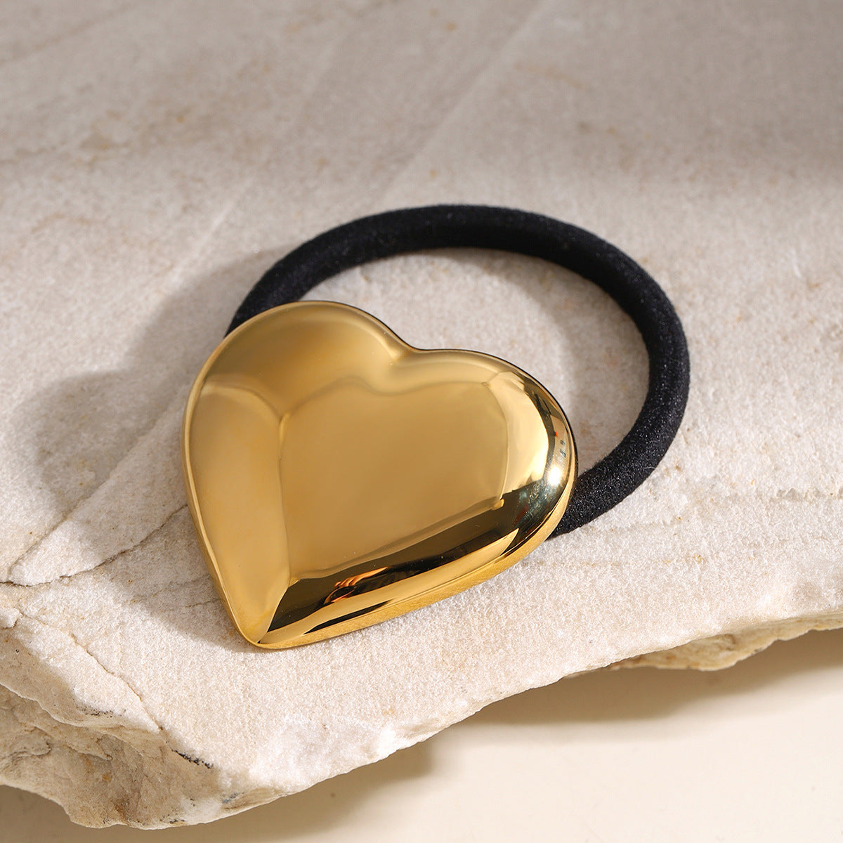AMALIA - Heart Pony Cuff
