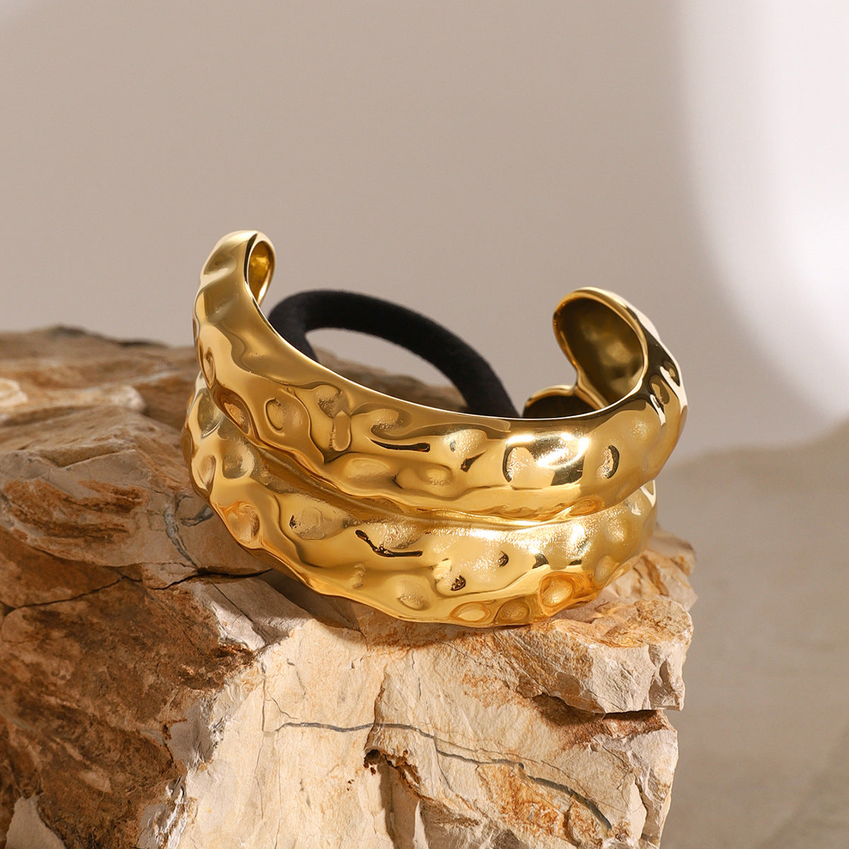 EMILY - Double Hammered Arch Pony Cuff