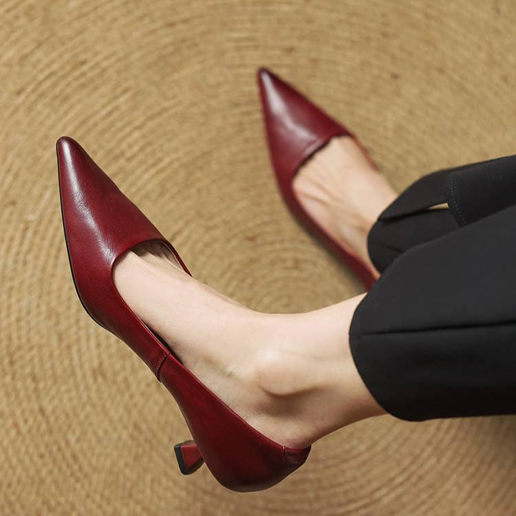 Womens Kitten Heel | Pointed Toe