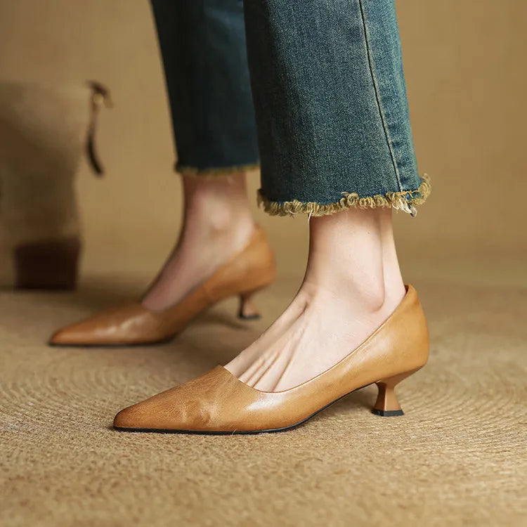 Womens Kitten Heel | Pointed Toe