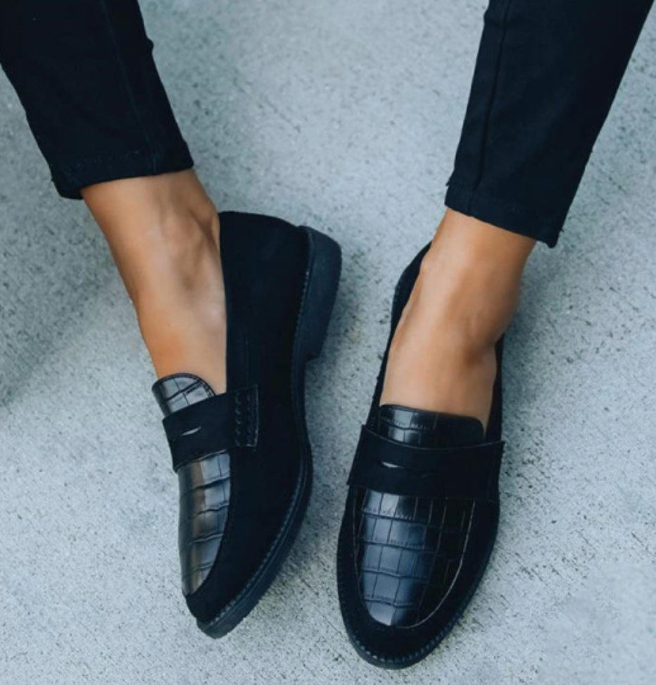 Formal Women's Moccasin | Black Loafer