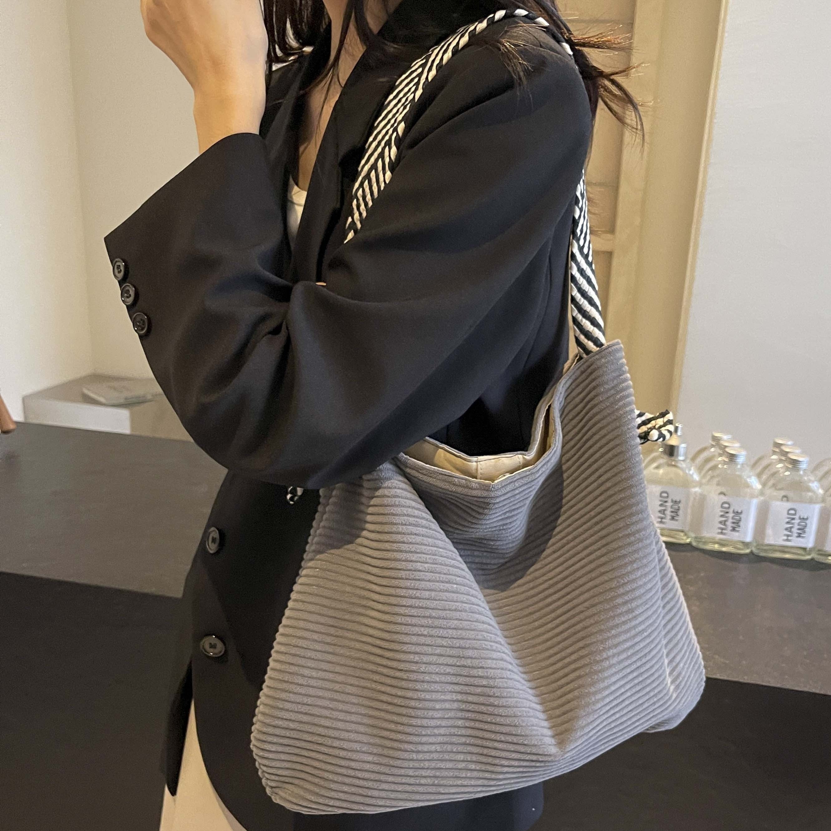 Women's Wide Strap Tote Bag | Beach