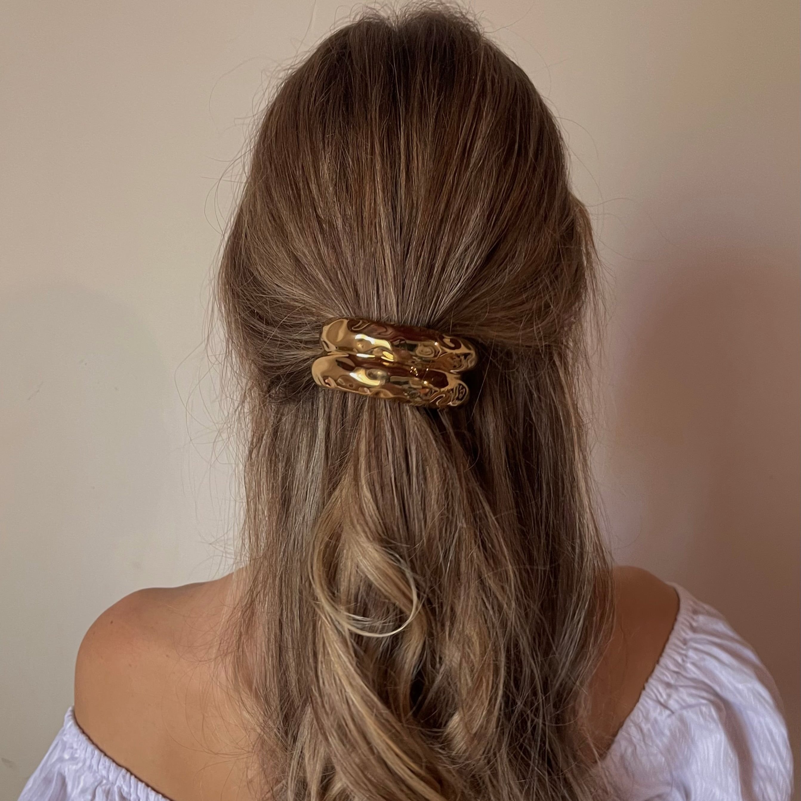 EMILY - Double Hammered Arch Pony Cuff